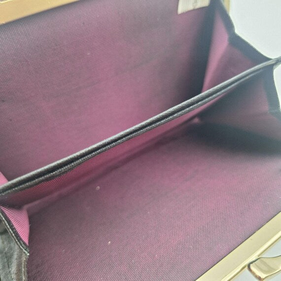 Hakata-Ori Silk Geometric Floral Wallet interior showing dual magenta-purple compartments