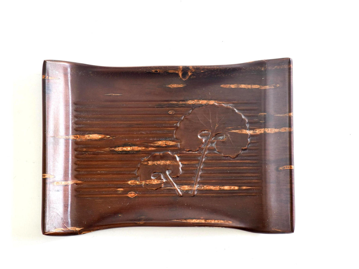 Kabazaiku Cherry Bark Plates Ginkgo Motif Serving Tray showing the textured cherry bark surface
