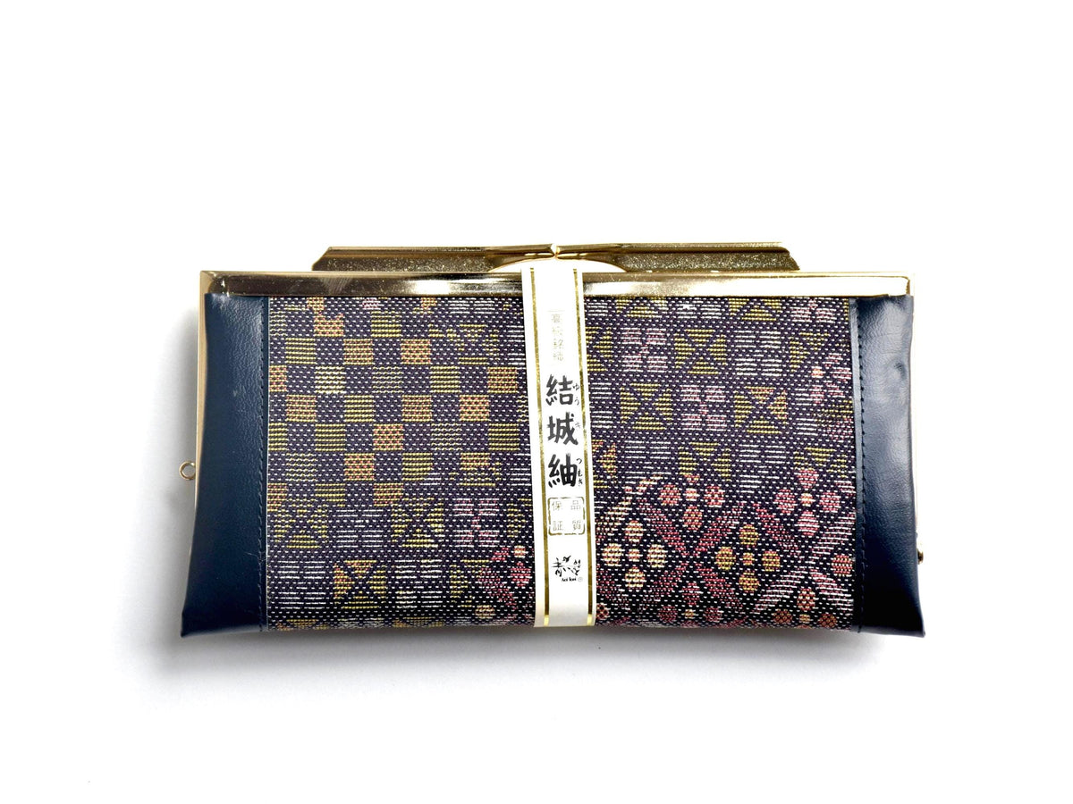 Yūki-Tsumugi Silk Gamaguchi Purse front view