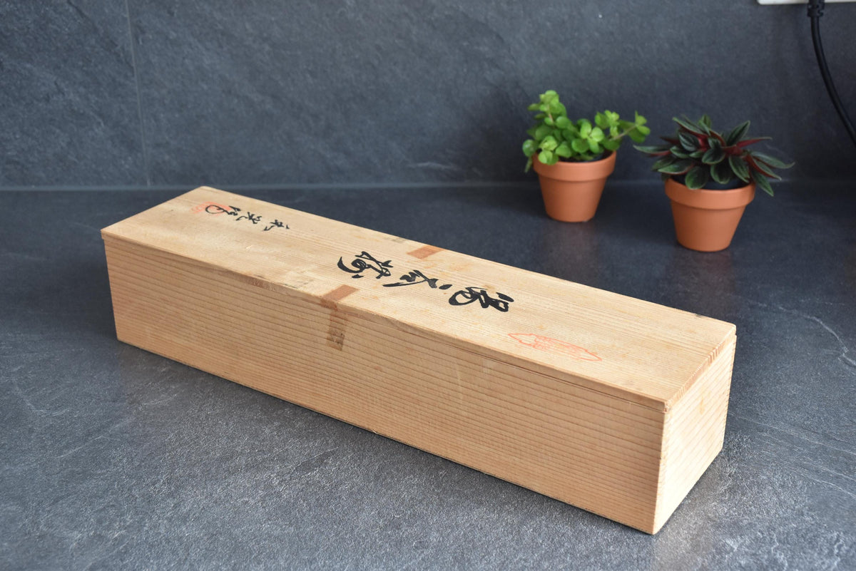 Shino-Yaki Yunomi Tea Cup Set Of 5 With Kiribako Box presented inside its paulownia wood storage box