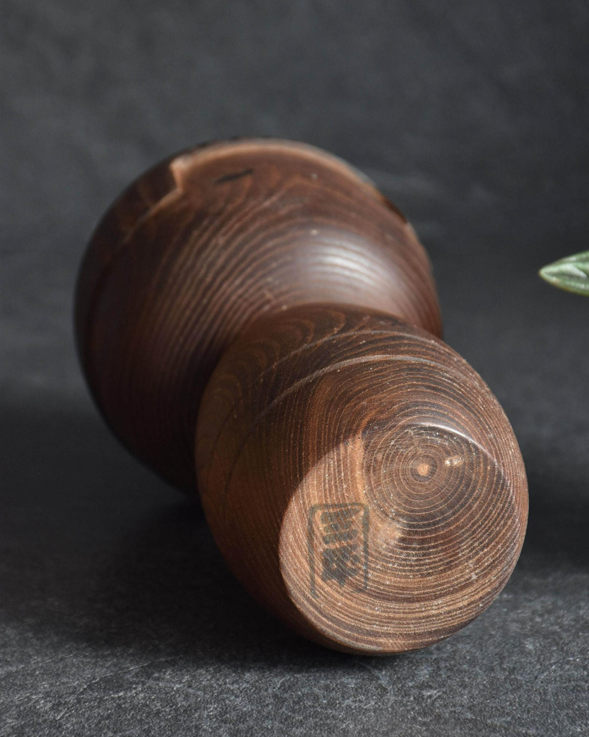 Sanpei Yamanaka kokeshi doll base with artist signature stamp