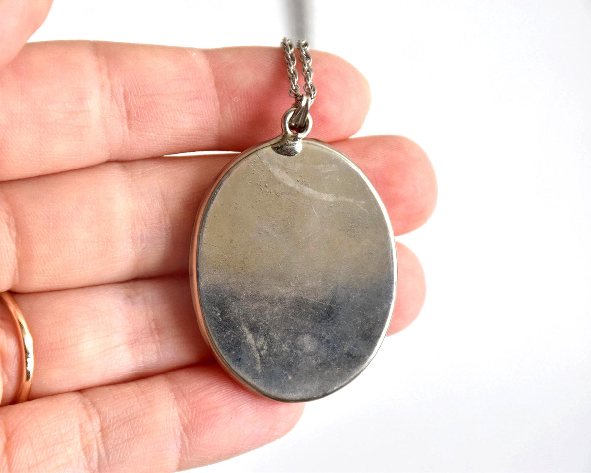 Japanese Enamel Pendant Necklace Abstract Swirl detailed view of the reverse side showing minor scratches