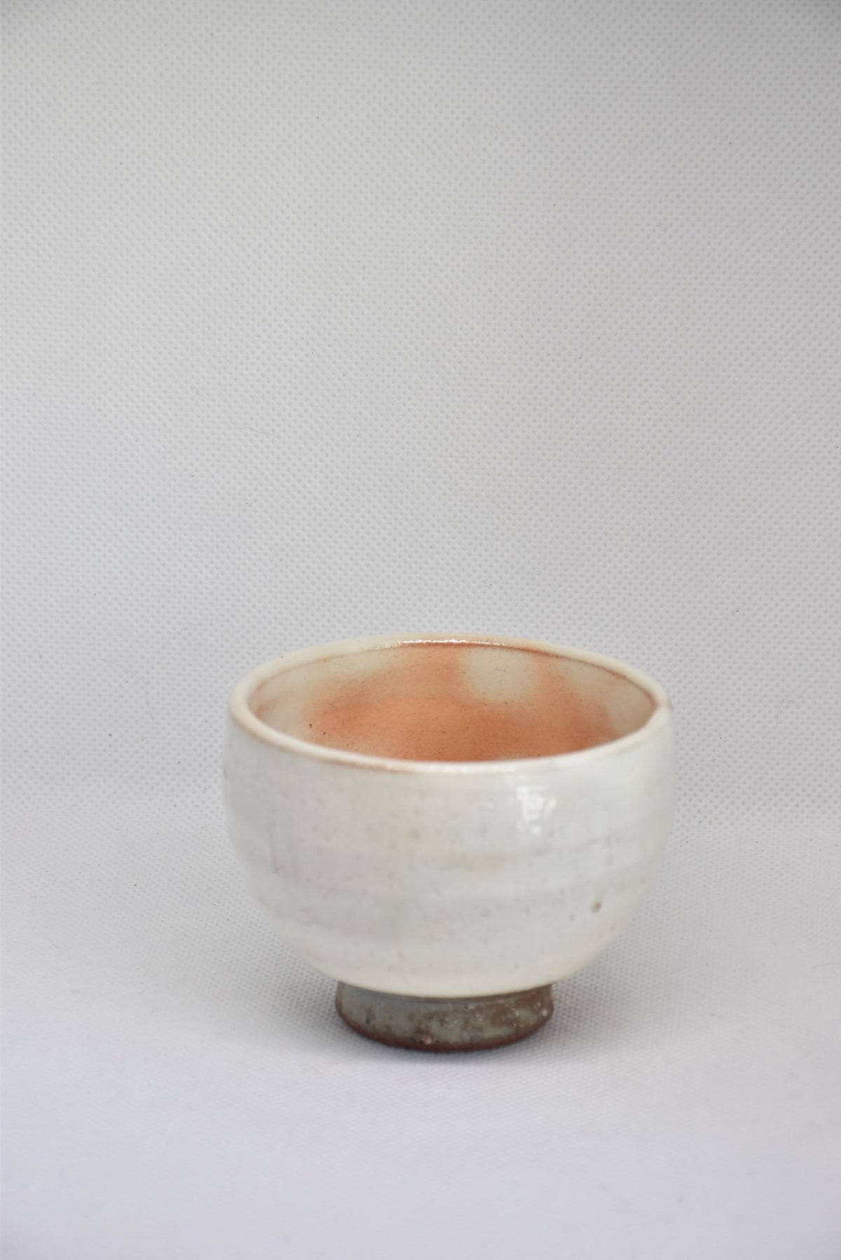 Set Of 5 White Kumidashi Teacups In Paulownia Box japanese ceramic tableware