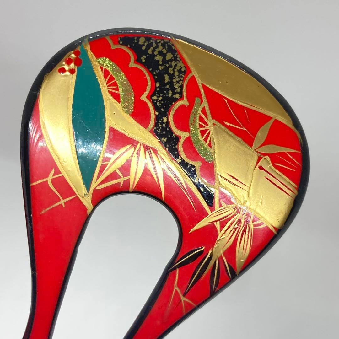 Red Lacquer Fan Kanzashi hair accessories, pattern detail of gold and green floral motifs