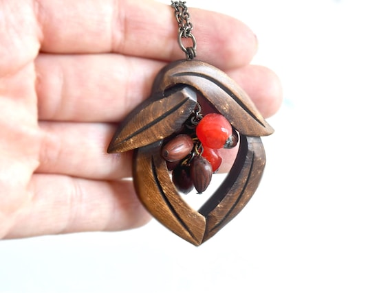 Tsuge Wood Carved Leaf And Berry Pendant Necklace