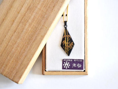 Damascene Pendant Necklace: Black & Gold Bamboo