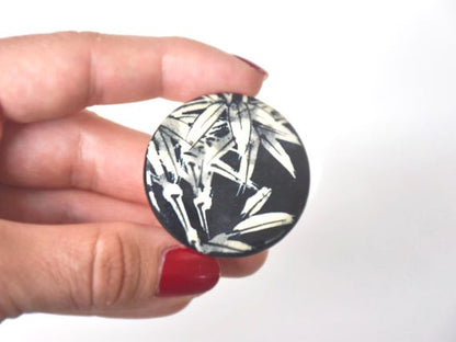 Kiyomizu Porcelain Bamboo Leaf Brooch