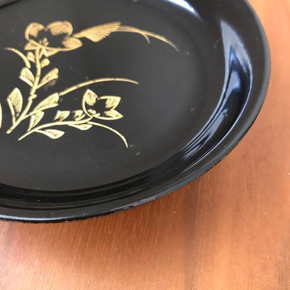 Japanese Urushi Lacquer Plates With Gold Floral Designs