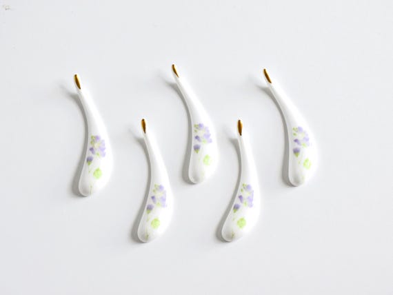 Japanese Porcelain Chopstick Rest Set