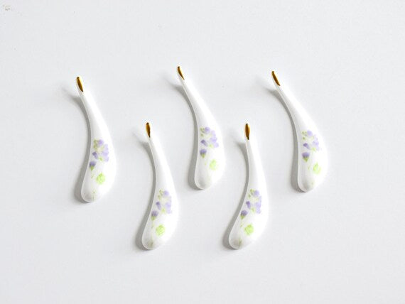 Japanese Porcelain Chopstick Rest Set