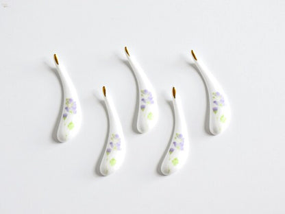Japanese Porcelain Chopstick Rest Set