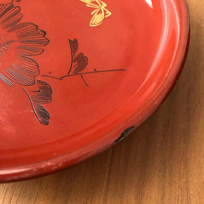 Japanese Urushi Lacquer Plates With Gold Floral Designs