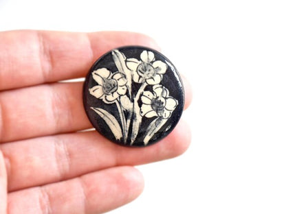 Kiyomizu Porcelain Narcissus Brooch