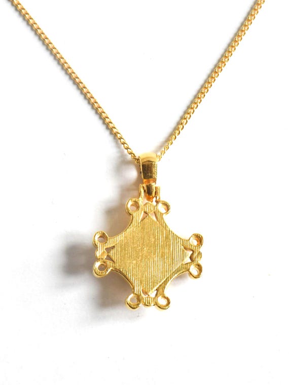 Yosegi Zaiku Star Pendant Necklace showing the textured back of the pendant and chain
