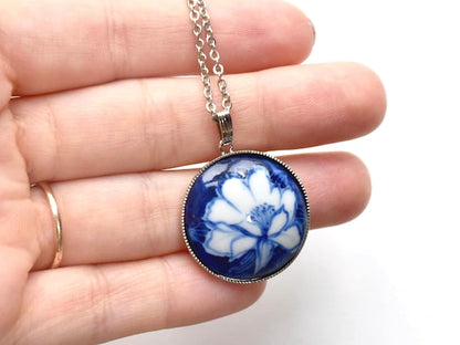 Kiyomizu-Yaki Porcelain Pendant Necklace