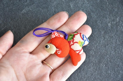 Handmade In Japan Chirimen Silk Goldfish Ornament –