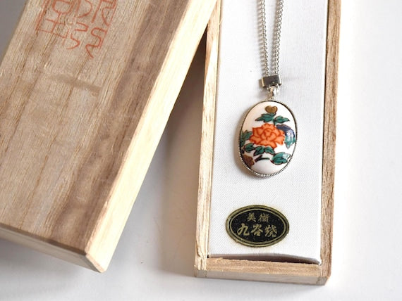 Kutani Porcelain Floral Pendant Necklace