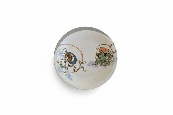 Japanese Porcelain Wind And Thunder Plates (Set Of 3)