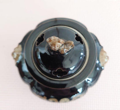 Kutani-Yaki Incense Burner With Lion Lid