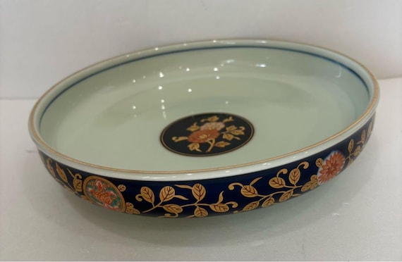 Arita Kiyomitsu Serving Set: Floral & Gold