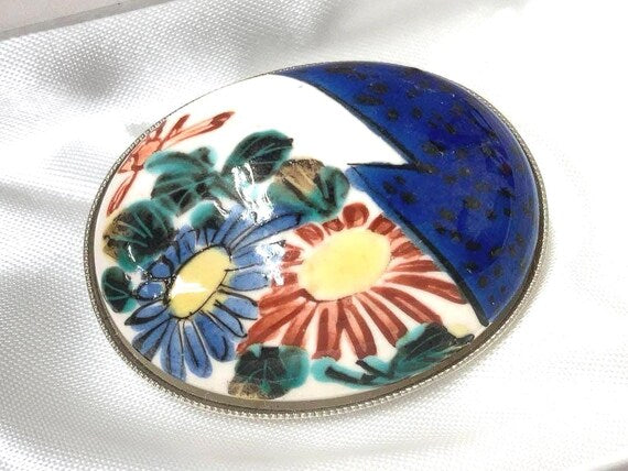 Kutani Floral Ceramic Brooch