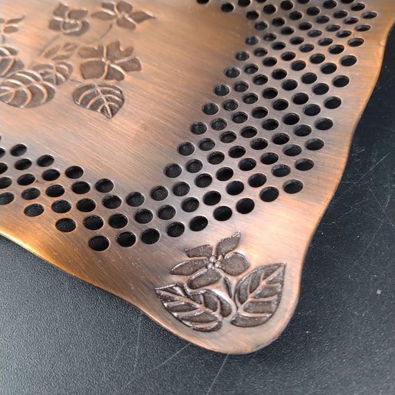 Copper Openwork Saucers With Chopstick Rests