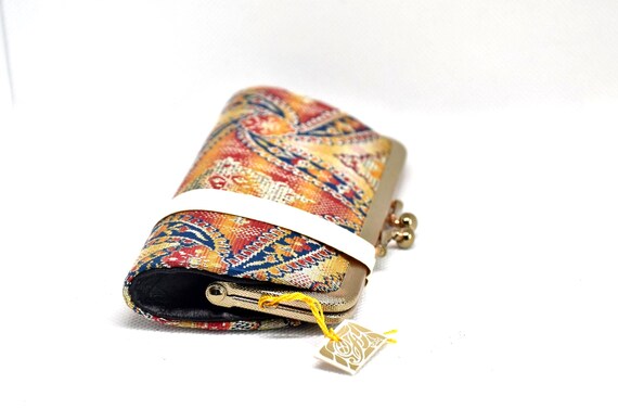 Female Silk Wallet, Hakata-Ori Woven Fabric, Clasp