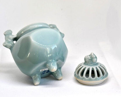 Nabeshima Celadon Incense Burner