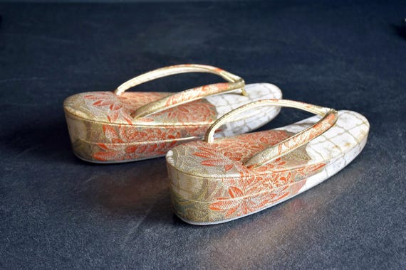 Gold Brocade Zori Sandals And Clutch Set