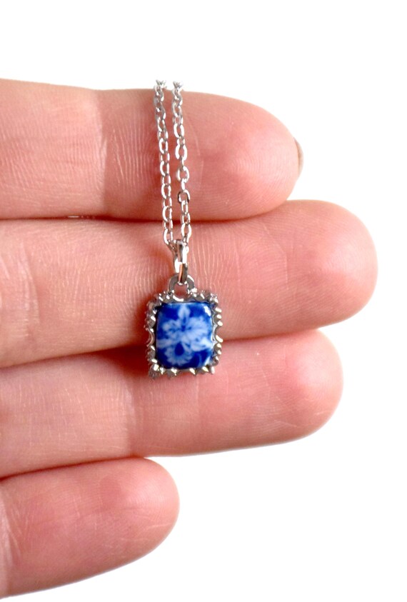 Kiyomizu-Yaki Floral Porcelain Pendant Necklace