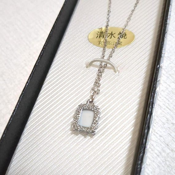 Kiyomizu-Yaki Floral Porcelain Pendant Necklace