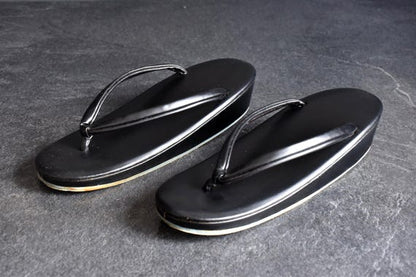Black Zori Sandals And Clutch Set