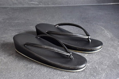 Black Zori Sandals And Clutch Set