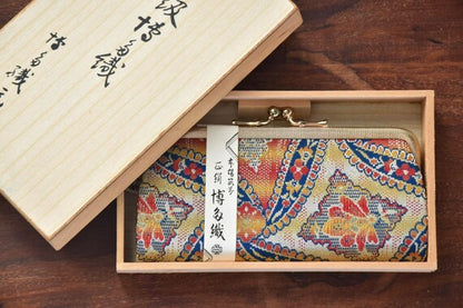 Female Silk Wallet, Hakata-Ori Woven Fabric, Clasp