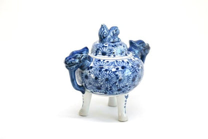 Kutani Porcelain Koro Lion Motif Incense Burner