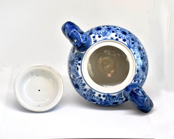 Kutani Porcelain Koro Lion Motif Incense Burner