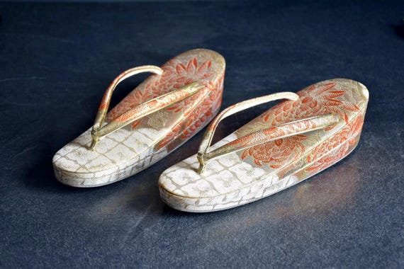 Gold Brocade Zori Sandals And Clutch Set