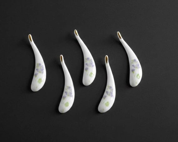 Japanese Porcelain Chopstick Rest Set
