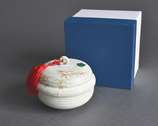 Kiyomizu-Yaki Momiji Lidded Ceramic Box