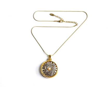 Japanese Magnifying Locket Pendant Necklace