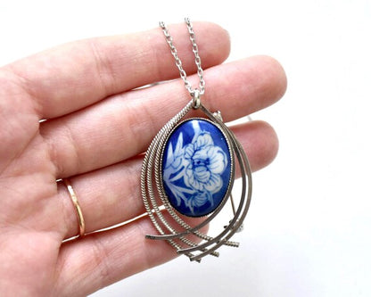 Kiyomizu-Yaki Porcelain Brooch Pendant