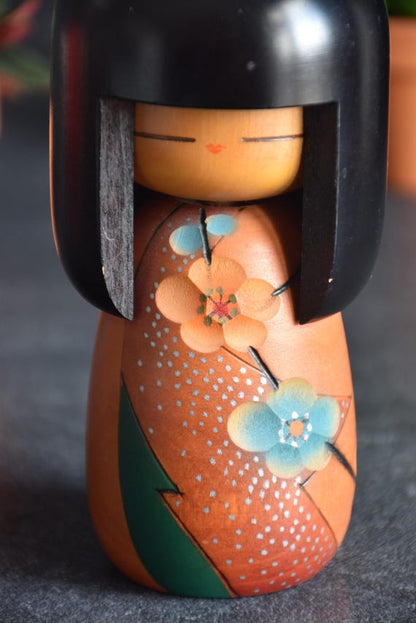 Sogen Spring'S Arrival Kokeshi Doll