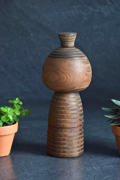 Seijaku Silence Kokeshi by Sanpei Yamanaka