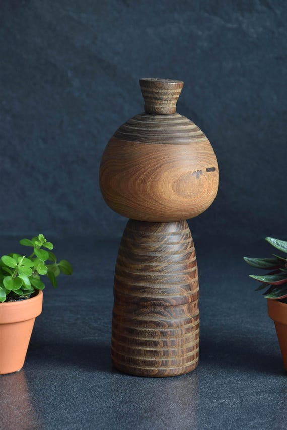 Seijaku Silence Kokeshi by Sanpei Yamanaka