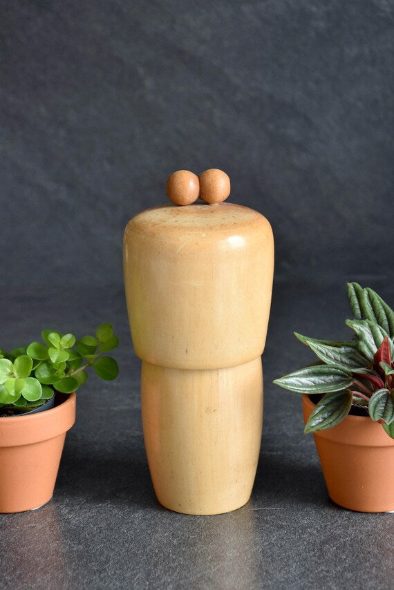 Kojo Tanaka Sosaku Kokeshi Doll