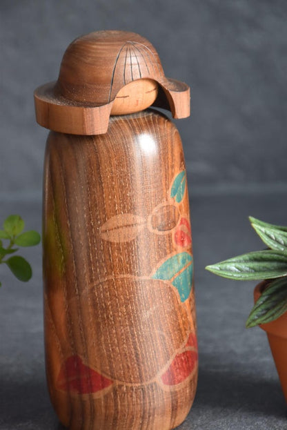 Miyajima Muhitsu Otome Camellia Kokeshi