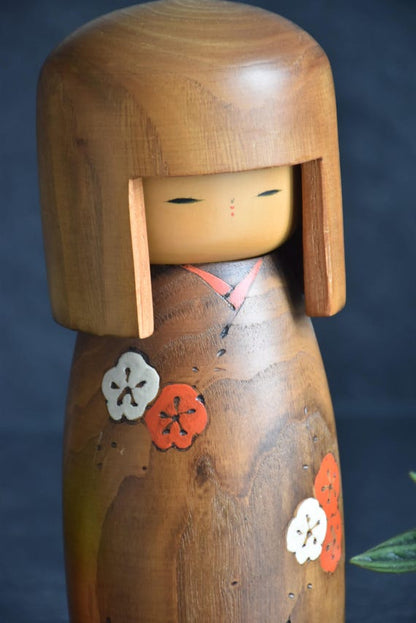 Usaburo Kokeshi Doll Ume No Hana front view focusing on the hand-painted kimono and facial features