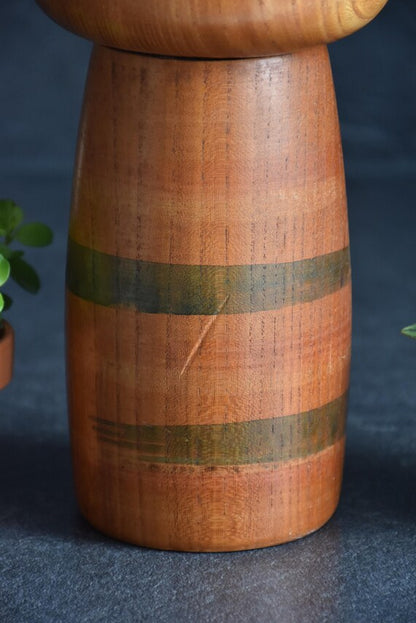 Sanpei Yamanaka Sato no Uta Kokeshi Doll