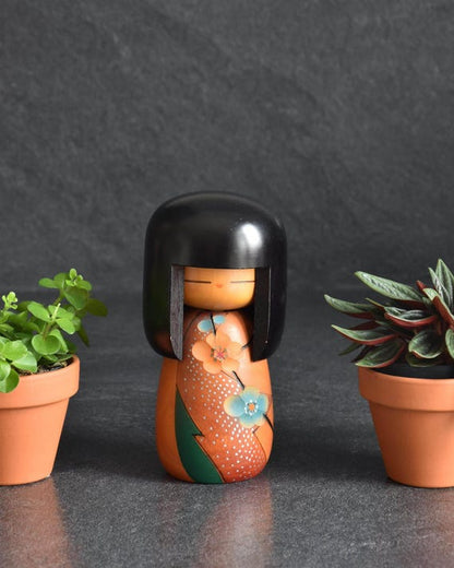 Sogen Spring'S Arrival Kokeshi Doll