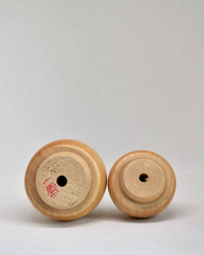 Yukuguni Kokeshi Pair by Issetsu Kuribayashi